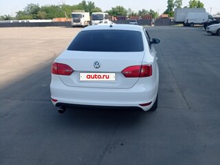 2012 Volkswagen Jetta VI, белый, 850000 рублей, вид 2