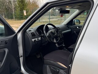 2013 Skoda Yeti I, серебристый, 800000 рублей, вид 5