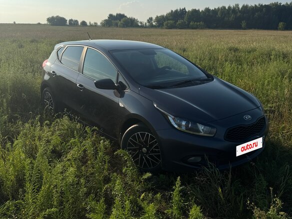 2014 Kia Ceed II, серый, 800000 рублей - вид 2