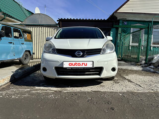 2013 Nissan Note I Рестайлинг, белый, 700000 рублей, вид 3