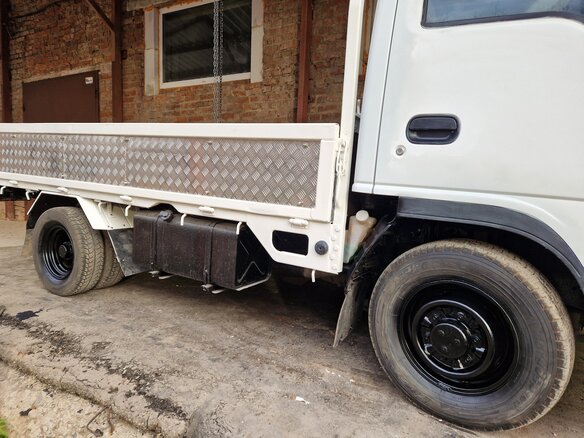 1995 Nissan Diesel Condor, белый, 1250000 рублей - вид 8