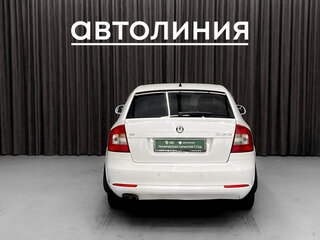 2012 Skoda Octavia II (A5) Рестайлинг, белый, 849000 рублей, вид 4