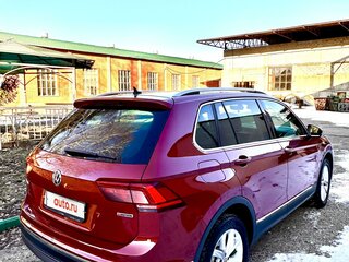 2018 Volkswagen Tiguan II, красный, 2650000 рублей, вид 3