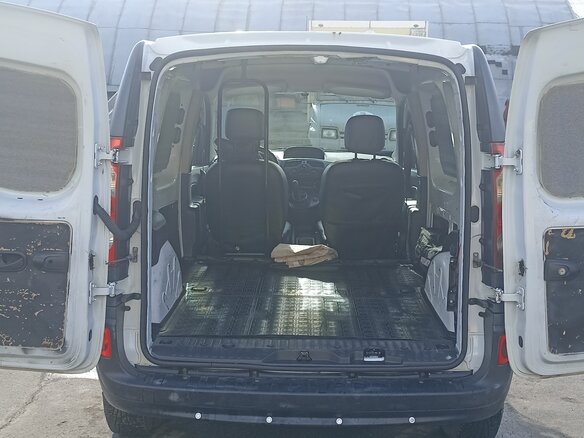 2013 Renault Kangoo, белый, 740000 рублей - вид 3