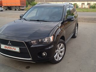 2010 Mitsubishi Outlander II Рестайлинг, чёрный, 1300000 рублей, вид 1