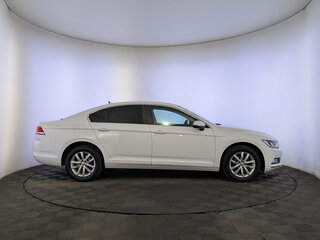 2019 Volkswagen Passat B8, белый, 2190000 рублей, вид 4
