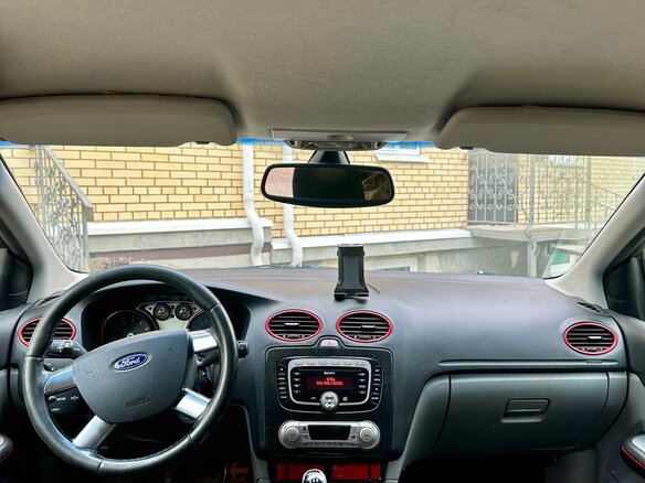 2008 Ford Focus II Рестайлинг, серый, 400000 рублей - вид 5