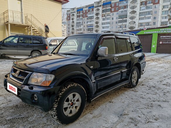 2004 Mitsubishi Pajero III Рестайлинг, чёрный, 850000 рублей