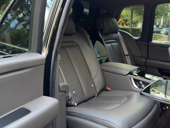 2022 Rolls-Royce Cullinan I (Series I), коричневый, 28450000 рублей - вид 34