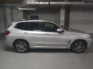 2017 BMW X3 30i xDrive III (G01), серебристый, 3500000 рублей, вид 4