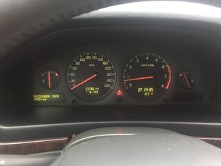 2003 Volvo S80 I Рестайлинг, чёрный, 265000 рублей, вид 3