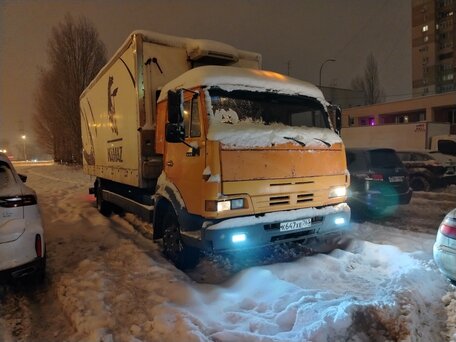 2007 КамАЗ 4308, жёлтый, 1700000 рублей, вид 1