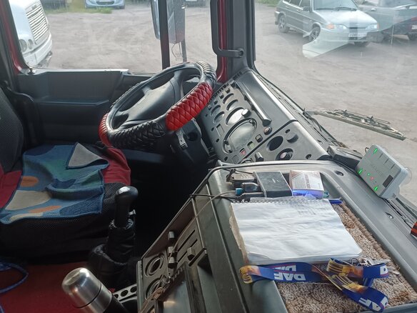 1995 DAF XF 95, красный, 600000 рублей - вид 2