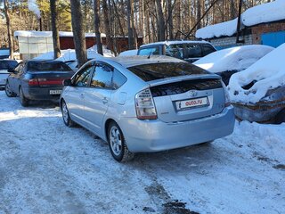 2007 Toyota Prius II Рестайлинг (XW20), серебристый, 790000 рублей, вид 3
