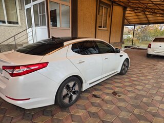 2013 Kia Optima III Рестайлинг, белый, 1360000 рублей, вид 2