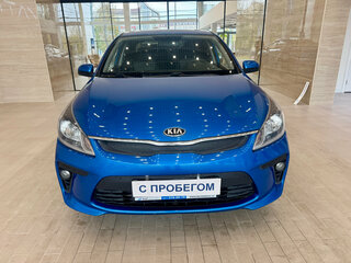 2019 Kia Rio IV, серебристый, 1149990 рублей, вид 2