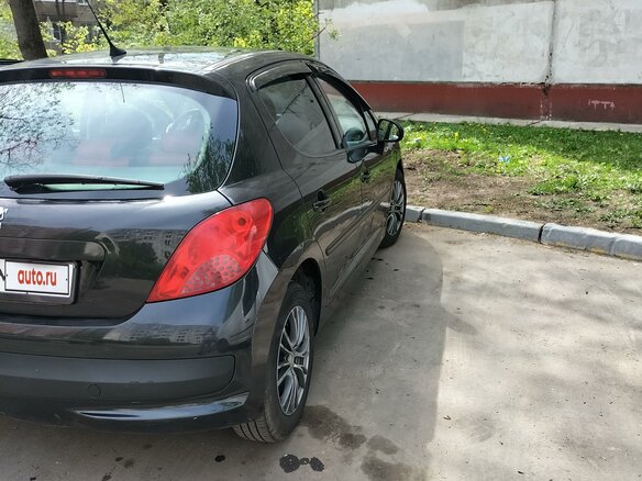 2008 Peugeot 207 I, чёрный, 350000 рублей - вид 2