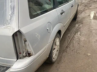 2001 Ford Focus I (North America), серебристый, 185000 рублей, вид 3