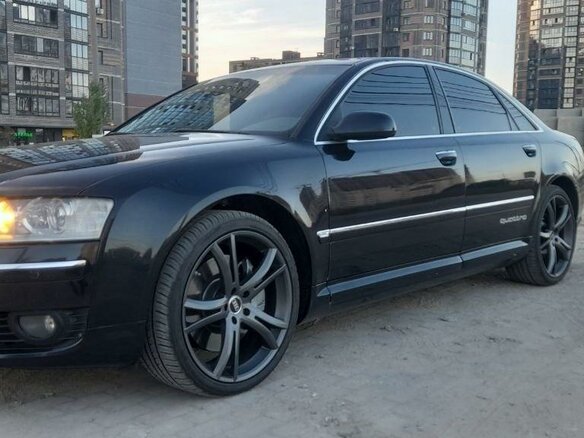 2005 Audi A8 II (D3) Рестайлинг, чёрный, 1230000 рублей