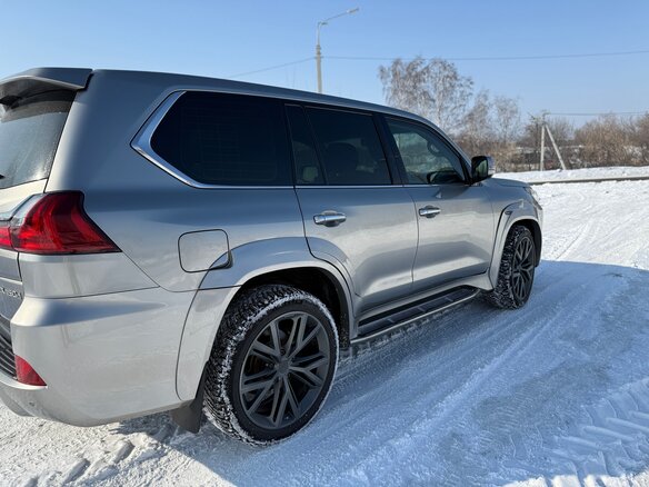 2016 Lexus LX 450d III Рестайлинг 2, серый, 7000000 рублей - вид 9