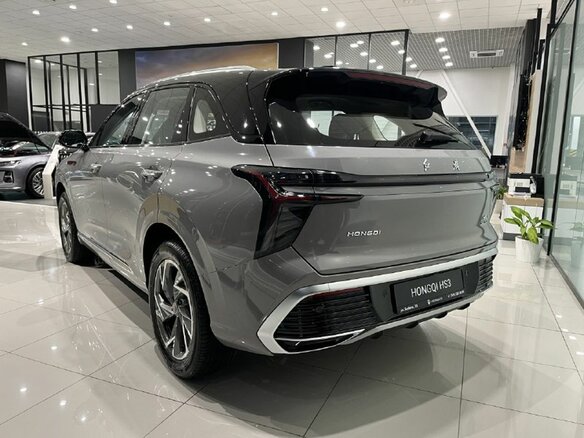 2025 Hongqi HS3, серый, 3269000 рублей - вид 2