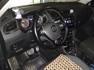 2019 Volkswagen Tiguan II, коричневый, 2200000 рублей, вид 5