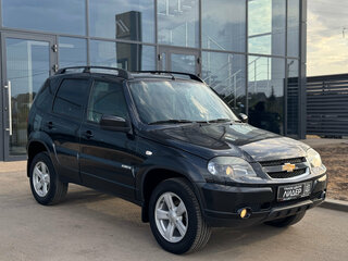 2018 Chevrolet Niva I Рестайлинг, чёрный, 770000 рублей, вид 3