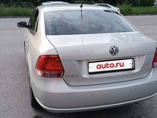 2014 Volkswagen Polo V, серебристый, 1100000 рублей, вид 4