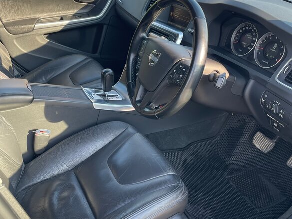 2011 Volvo S60 II, серебристый, 1400001 рублей - вид 6