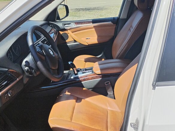 2010 BMW X5 30i II (E70), белый, 1600000 рублей - вид 11