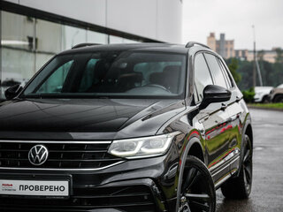 2021 Volkswagen Tiguan Allspace II Рестайлинг, чёрный, 3549000 рублей, вид 2