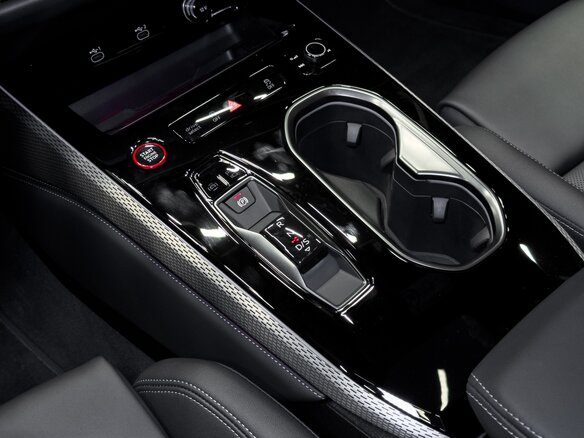 2026 Audi A6 VI (C9), серый, 7950000 рублей - вид 35