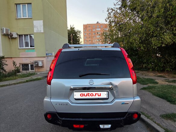 2010 Nissan X-Trail II, серебристый, 900000 рублей - вид 2
