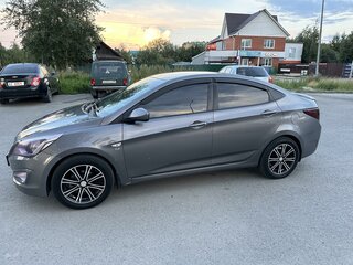 2016 Hyundai Solaris I Рестайлинг, серый, 1190000 рублей, вид 4