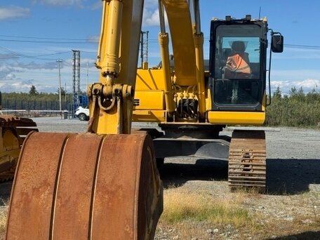 2021 Komatsu PC210, жёлтый, 12000000 рублей, вид 5