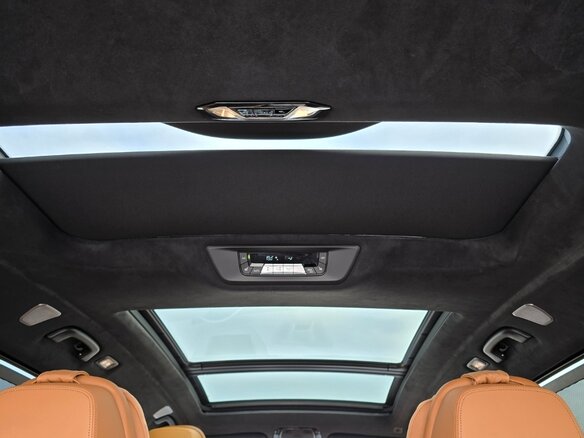 2024 BMW X7 40i I (G07) Рестайлинг, синий, 12375420 рублей - вид 30
