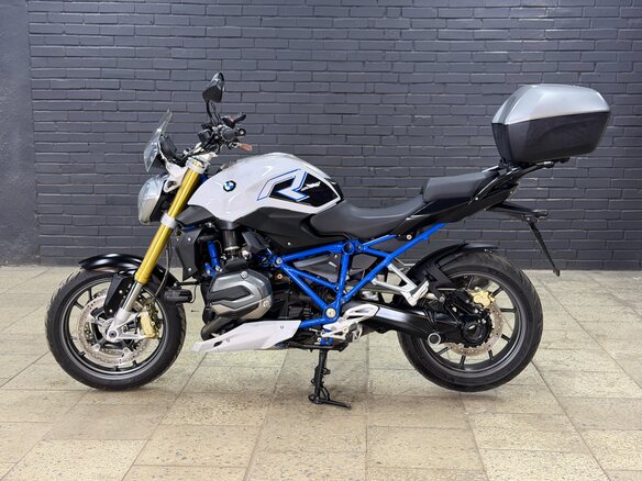 2016 BMW R 1200 R, белый, 815000 рублей - вид 2