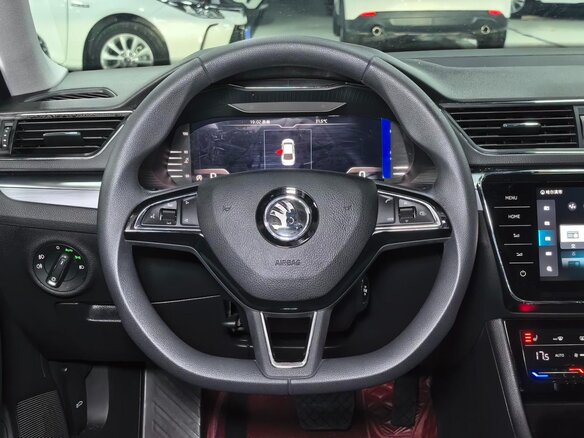 2023 Skoda Superb III Рестайлинг, чёрный - вид 17