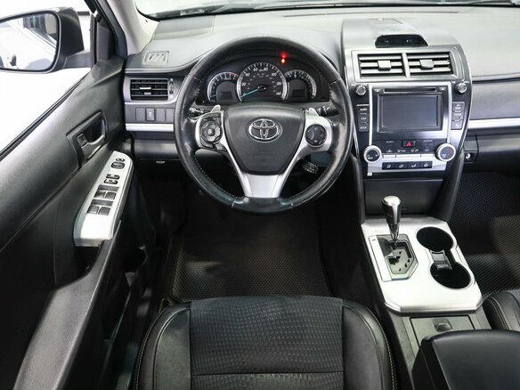 2013 Toyota Camry Japan Market VII (XV50), чёрный - вид 11