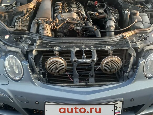 2004 Mercedes-Benz E-Класс 220 III (W211, S211), серый, 1500000 рублей - вид 3