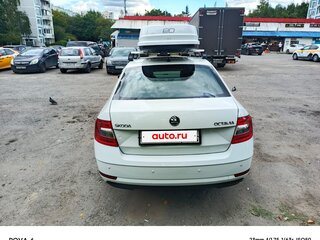 2018 Skoda Octavia III (A7) Рестайлинг, белый, 1350000 рублей, вид 4