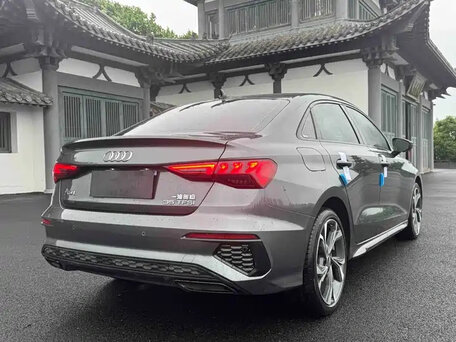 2023 Audi A3 35 TFSI Long IV (8Y), серый, 1660000 рублей, вид 4