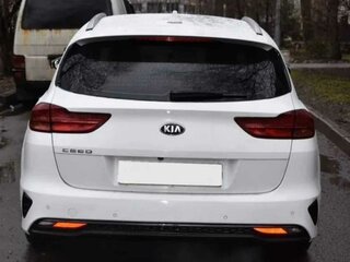 2019 Kia Ceed III, белый, 2000000 рублей, вид 3