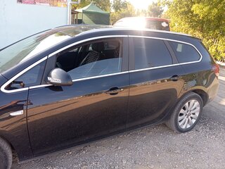 2011 Opel Astra J, чёрный, 750000 рублей, вид 3