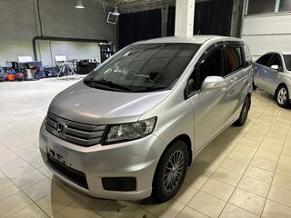 2012 Honda Freed Spike I Рестайлинг, серый, 1189000 рублей, вид 4