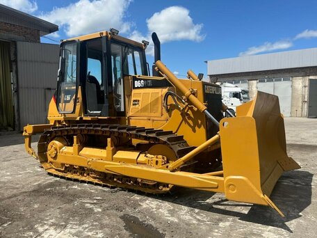 2008 Caterpillar D6, жёлтый, 4500000 рублей, вид 1