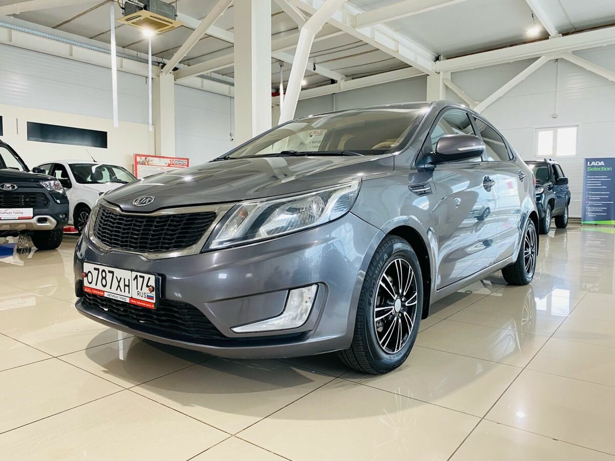 Открыть фотографии: Kia Rio III