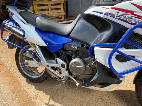 2011 Honda XL1000V Varadero, белый, 750000 рублей, вид 4