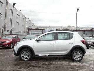 2019 Renault Sandero Stepway II Рестайлинг, серебристый, 1100000 рублей, вид 4