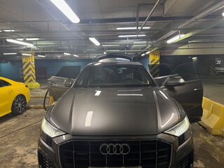 2021 Audi Q8 45 TDI I (4M), серый, 8500000 рублей, вид 1
